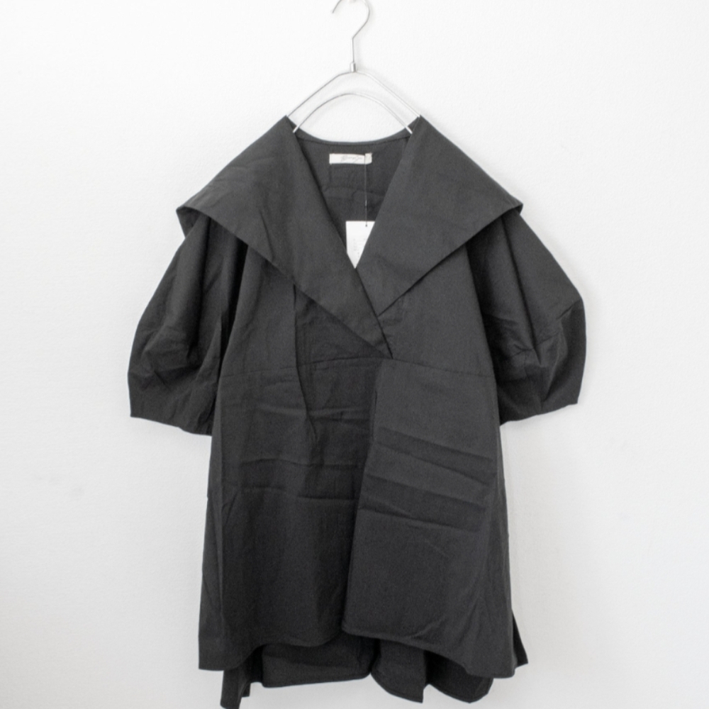 Nicholas K Abstract Geometric top - Picture 6 of 6